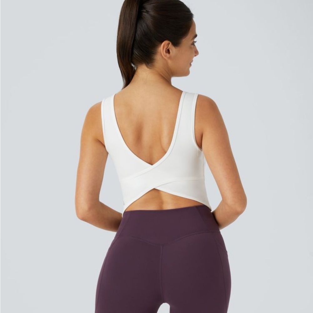 U Neck Backless Crossover Tank Top